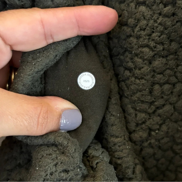 LULULEMON Warmth Restore Dark Olive Green fleece Sherpa XS/S pullover pocket - Picture 7 of 8